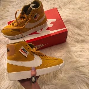 Brand new yellow nike blazers 💖